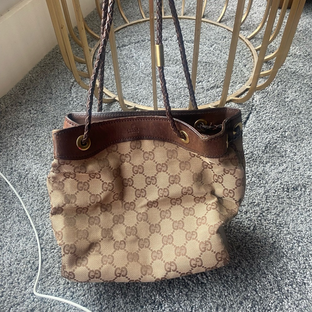 Gucci Tan and Brown Monogram Shoulder Bag the puller is damage but still works